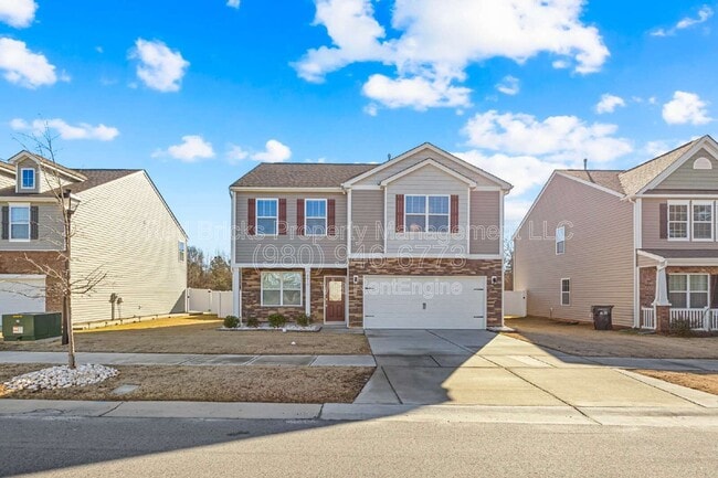 Building Photo - 4015 Meadow Green Dr