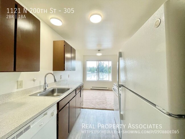 Photo - 1121 N 200th St Unidad 305
