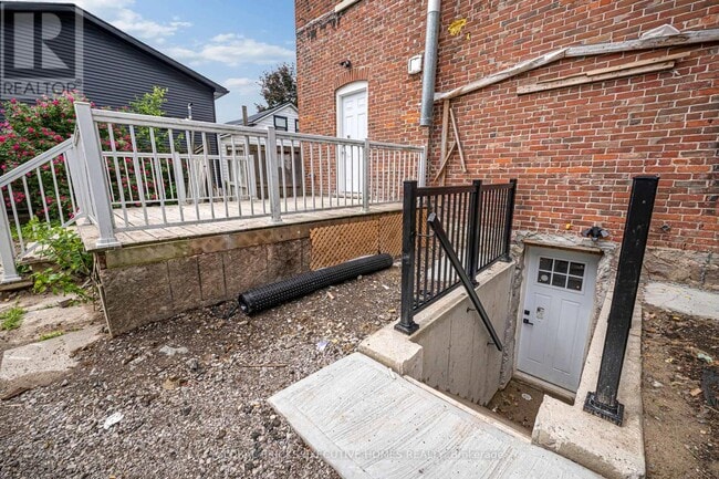 Photo - 108 Lindsay St S Unité Basement