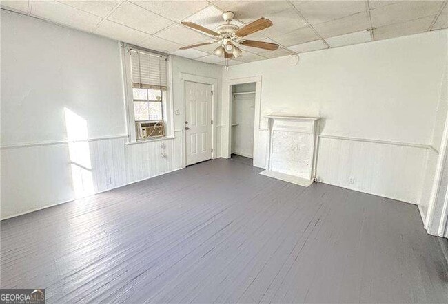 Photo - 3051 Wells St