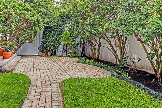 Photo - 1207 Ripple Creek Dr