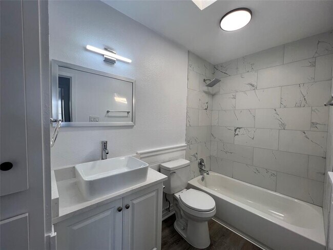 Photo - 2306 Barton Village Cir