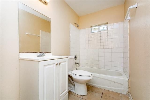 Photo - 437 Robinson Ave