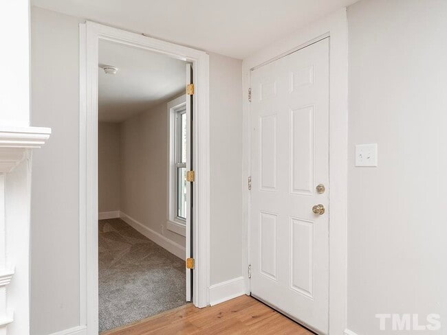 Photo - 234 Hatch St