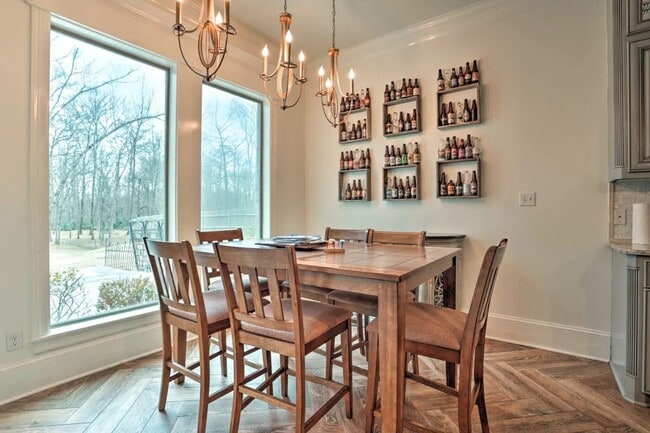 Photo - 111 Haymarket Ct