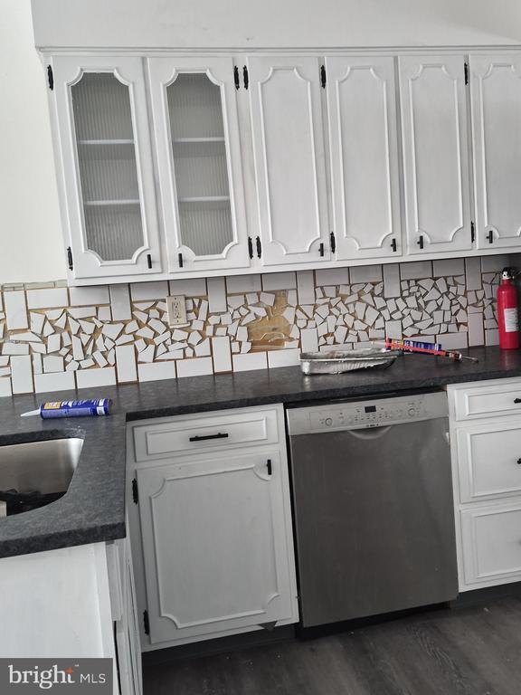 Photo - 901 Montgomery Ave