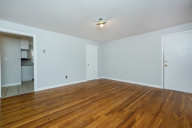 Photo - 22 SW Cutoff Unit C