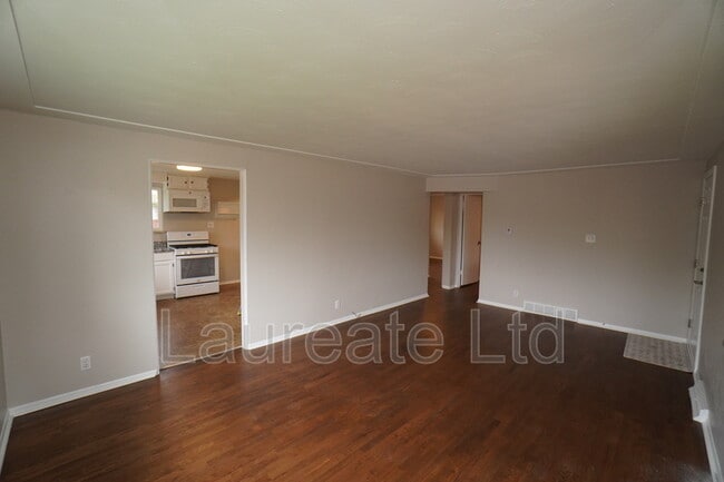 Photo - 2258 W Maplewood Ave