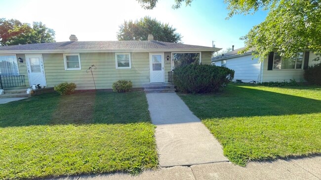 Building Photo - 1279 Meadow Ln Unit Meadow Lane Rental