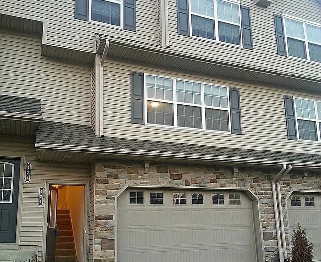 424 Brigantine Ct