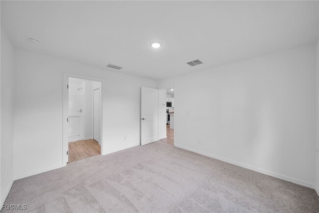 Photo - 3010 11th St SW