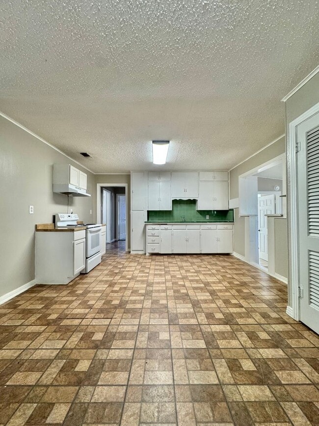 Photo - NOW AVAILABLE - Cozy 2-Bedroom 1-Bathroom Home!