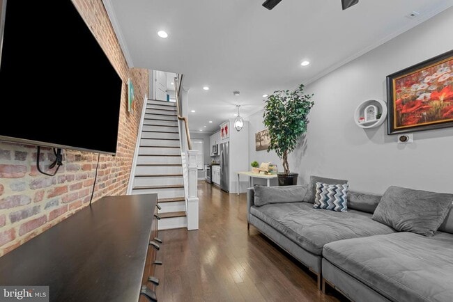 Photo - 902 N Milton Ave