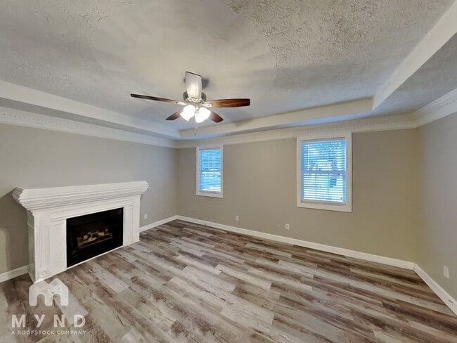 Photo - 5825 Crossing King Dr