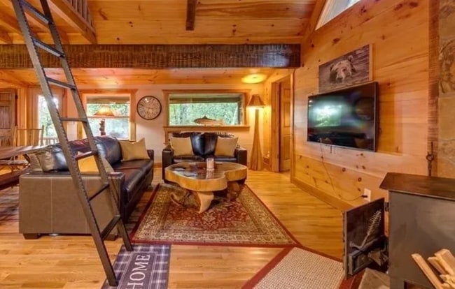 Photo - 250 Lovell Ln