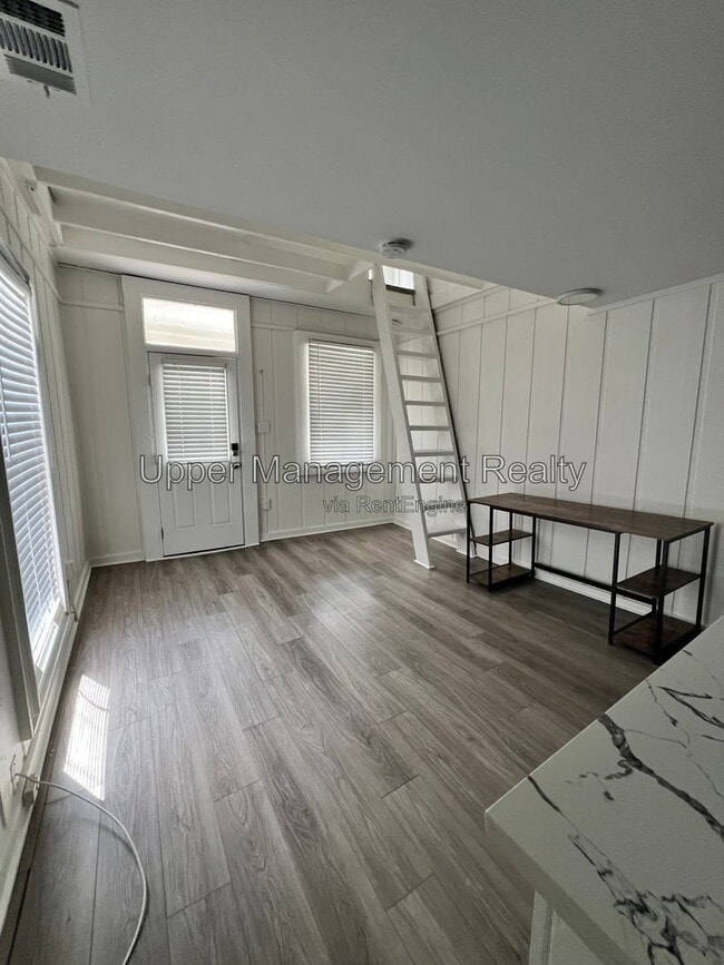Photo - 1138 Adams St Unit 1136