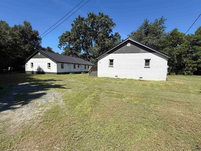 Photo - 106 Molette St