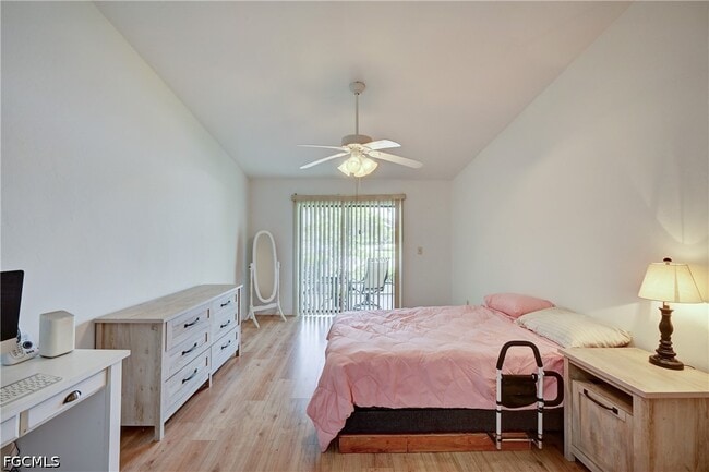 Photo - 1433 SW 51st Ln Unit 98