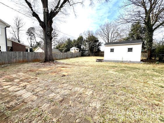 Photo - 4334 Applegate Rd