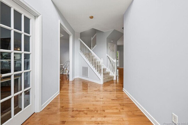 Photo - 9388 Ottoway Ct