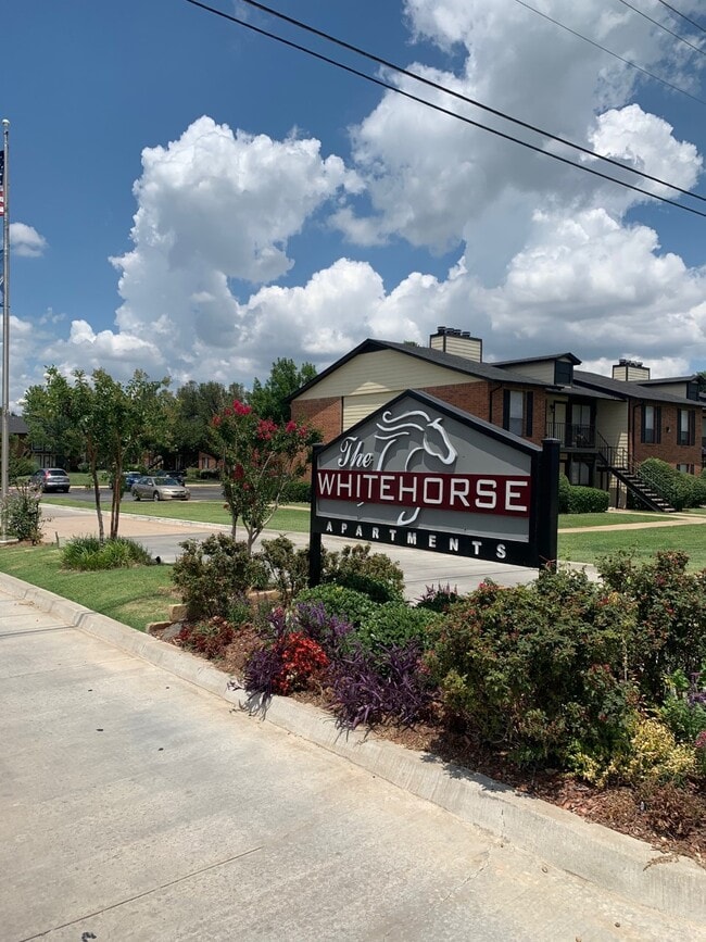 Whitehorse Apartments