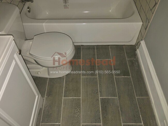 Photo - 623 W Main St Unit 1F