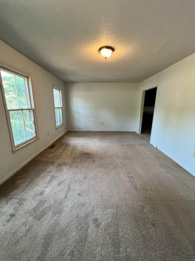 Photo - 3BD/ 2BA W Fredericks Street