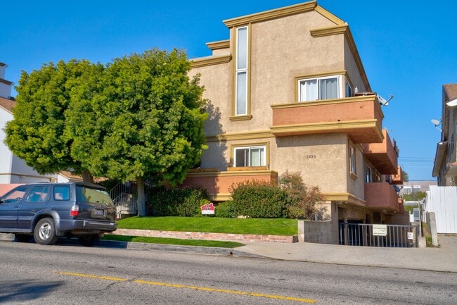 Photo - Centinela Apartments