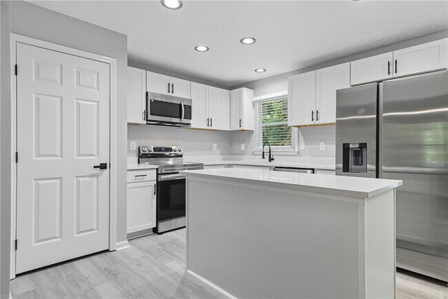 Photo - 3198 Booths Ct