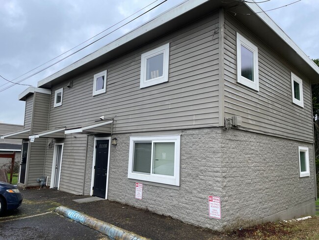 Photo - Recently renovated apartment in Lincoln City!