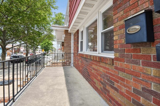 350 Cator Ave Unit 2