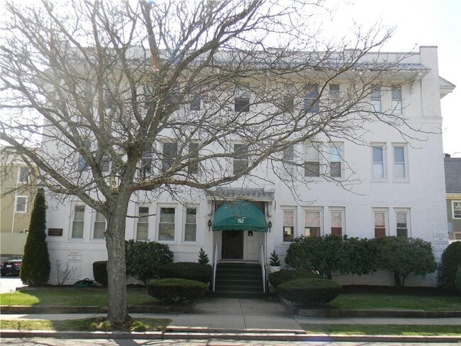 Photo - 152 Elmgrove Ave