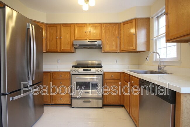 Building Photo - 7831 Gum Springs Village Dr