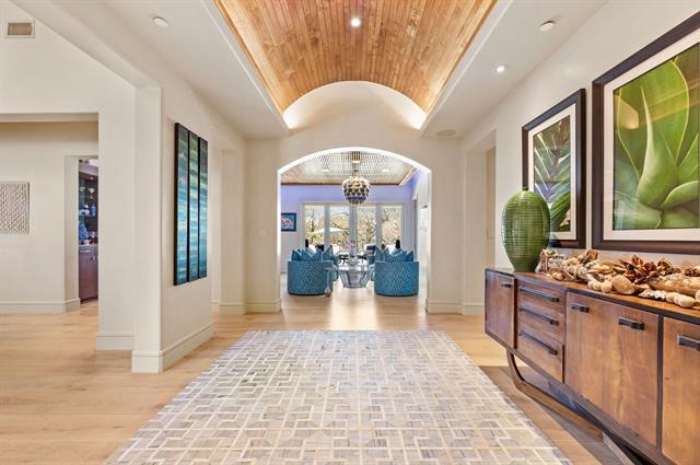 Photo - 170 Jellico Cir W