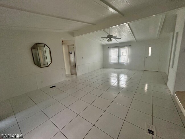 Photo - 130 Grassy Key Ln