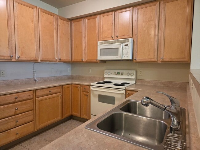 Photo - 512 Darby Dr