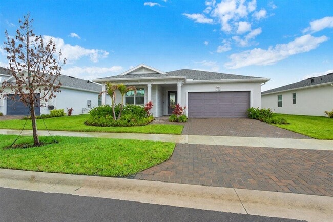 Photo - 14391 SW Skye Dr