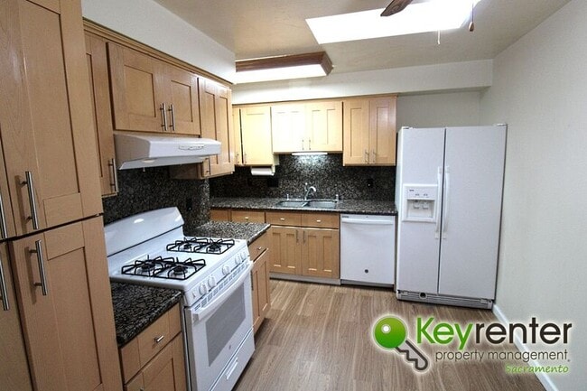 Photo - 3429 Braeburn St