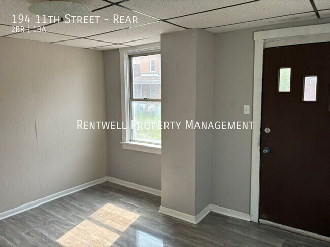 Photo - 194 11th St Unit Rear