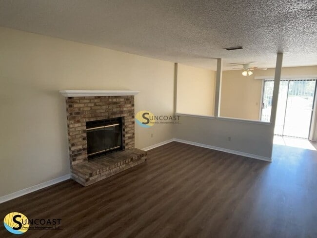 Photo - 8702 Bandera Cir S