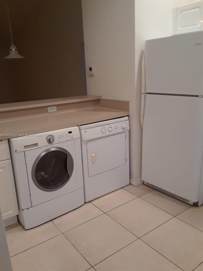 Photo - 3828 SW 48th Ave Unit D-27