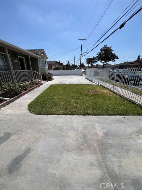 Photo - 9441 Beverly St