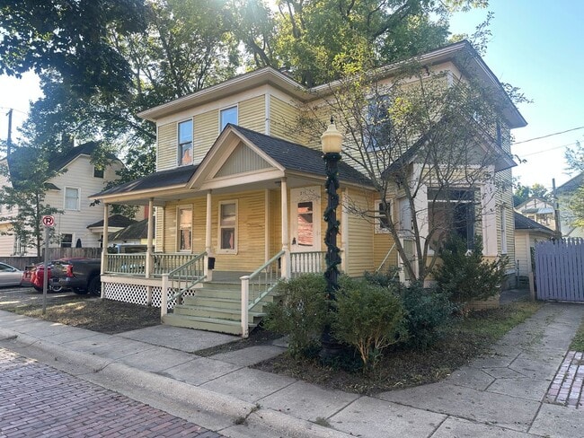 Photo - 211-213 Rose Place Unit 213
