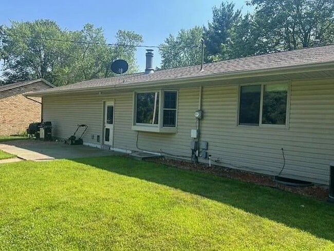 Photo - 10449 Mississippi Blvd NW