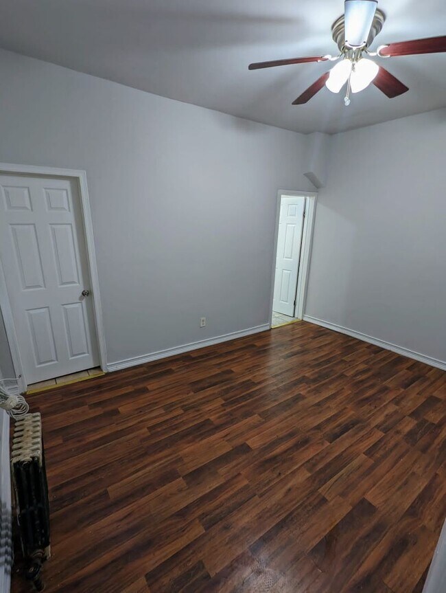 Photo - 408 W Ruscomb St Unit 1