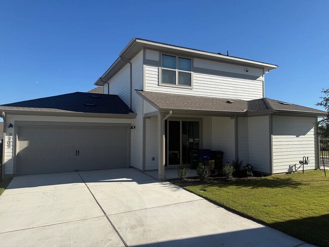 Photo - Room in House on Hamadryas Dr