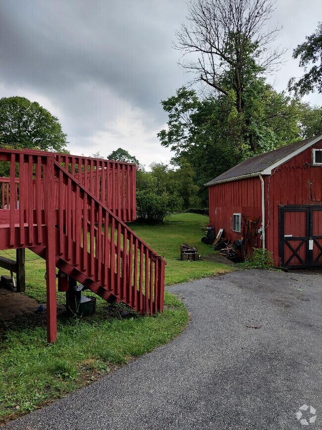 Apartments for Rent with a Yard in Aston Township PA 2 Apartments