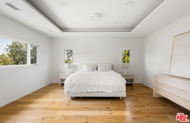 Photo - 11328 Charnock Rd