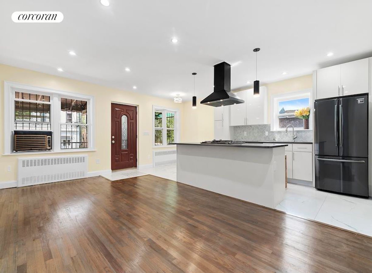 Photo - 678 Midwood St Apartment