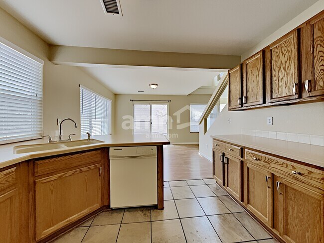 Photo - 20528 March Dr